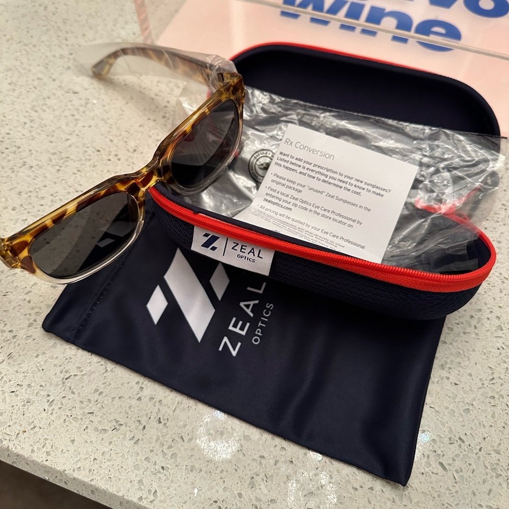 Zeal Optics (Maui Jim Owned Brand Family) “Kenosha” F… Gem